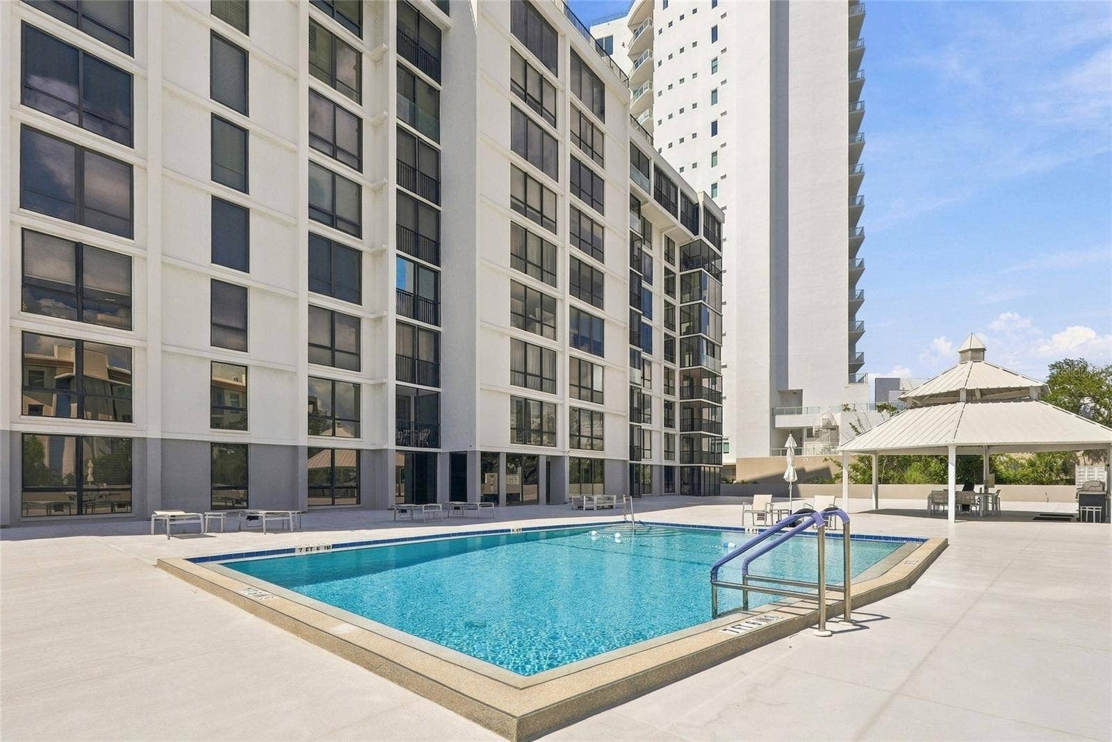 707 S GULFSTREAM AVENUE, #1006, Sarasota, FL 34236