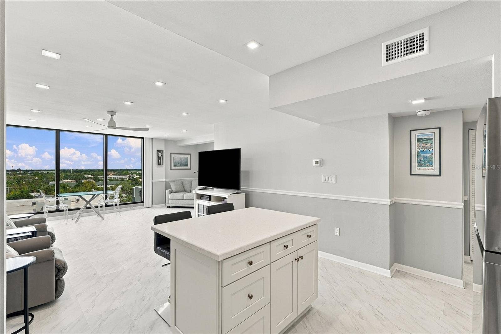 707 S GULFSTREAM AVENUE, #1006, Sarasota, FL 34236