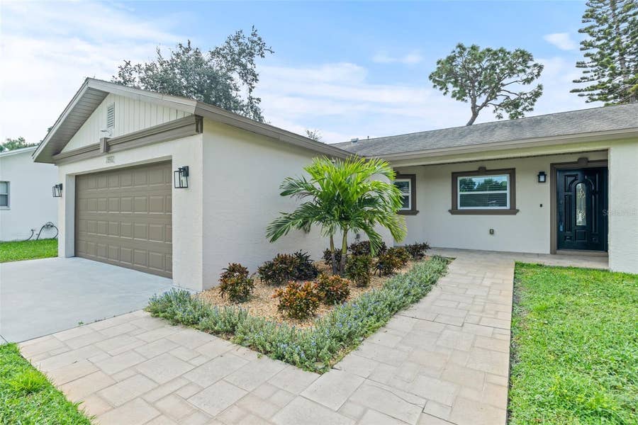 Property photo for 7892 SUNDOWN DRIVE N, St Petersburg, FL