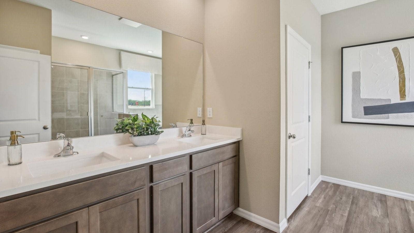32527 DULUTH DRIVE, Wesley Chapel, FL 33543 32527 DULUTH DRIVE, Wesley Chapel, FL 33543