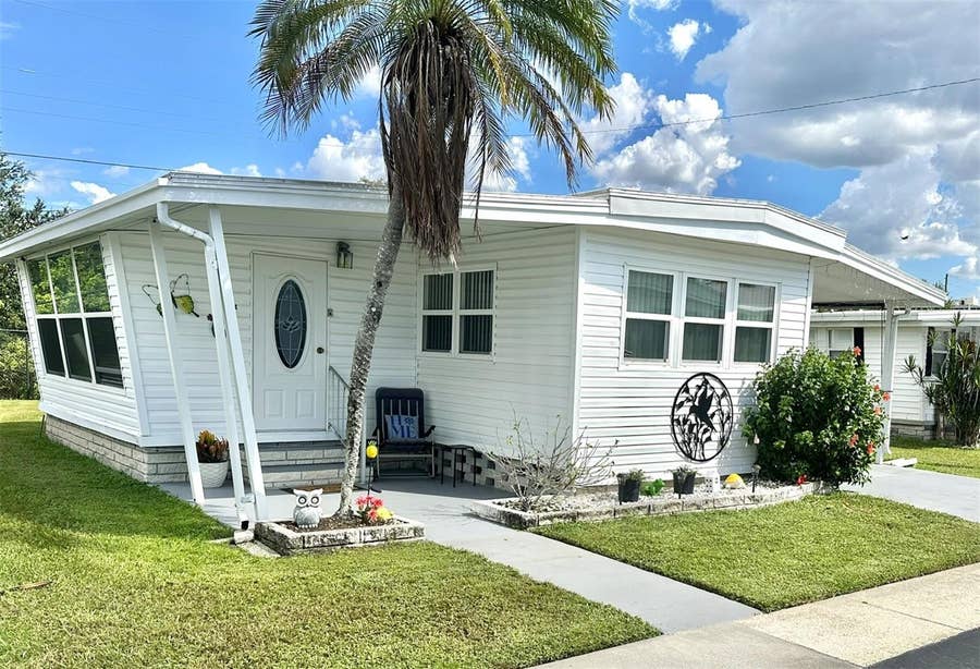 Property photo for 2000 E BAY DRIVE, #48, Largo, FL