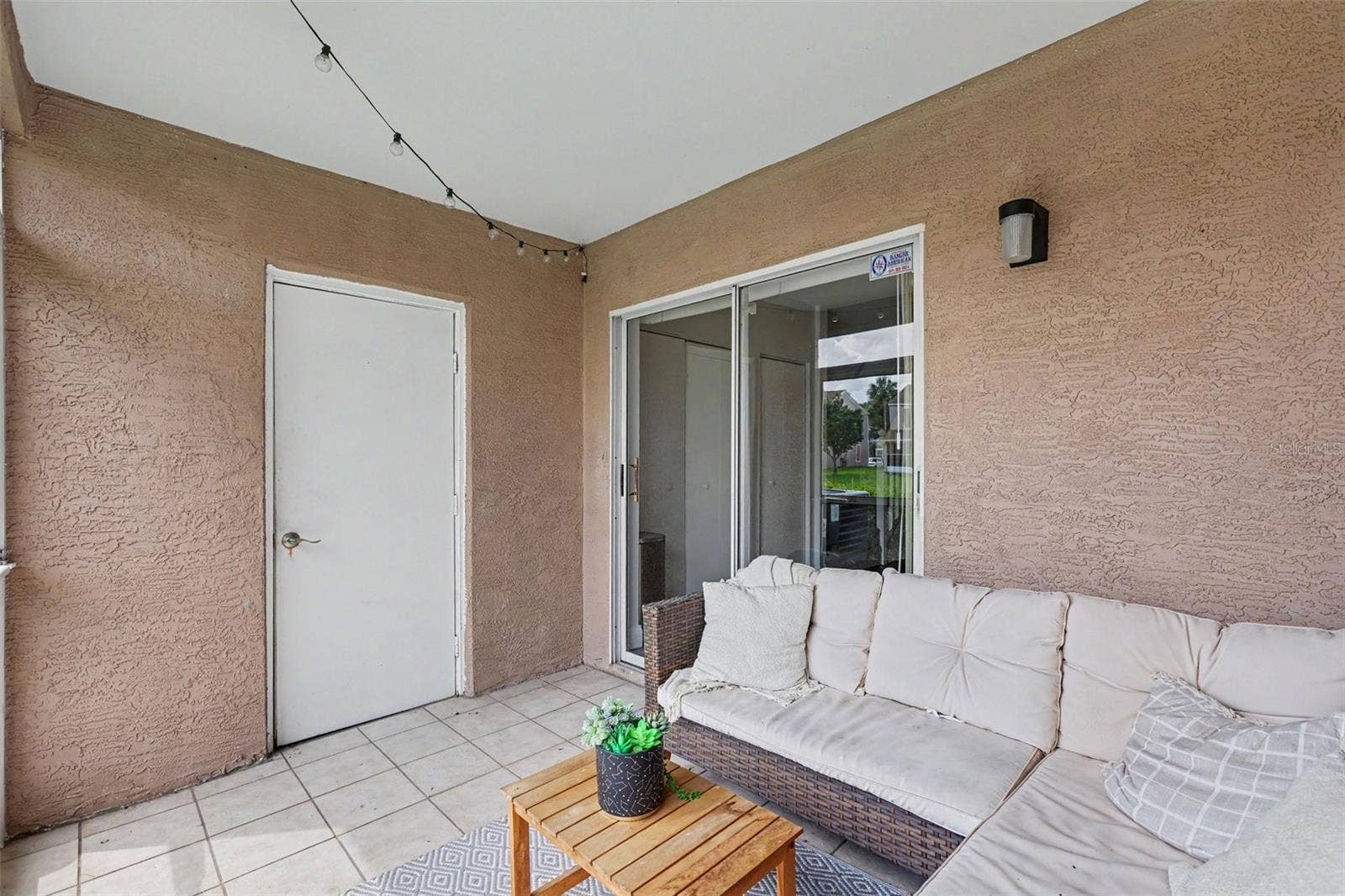 6137 BAYSIDE KEY DRIVE, Tampa, FL 33615 6137 BAYSIDE KEY DRIVE, Tampa, FL 33615