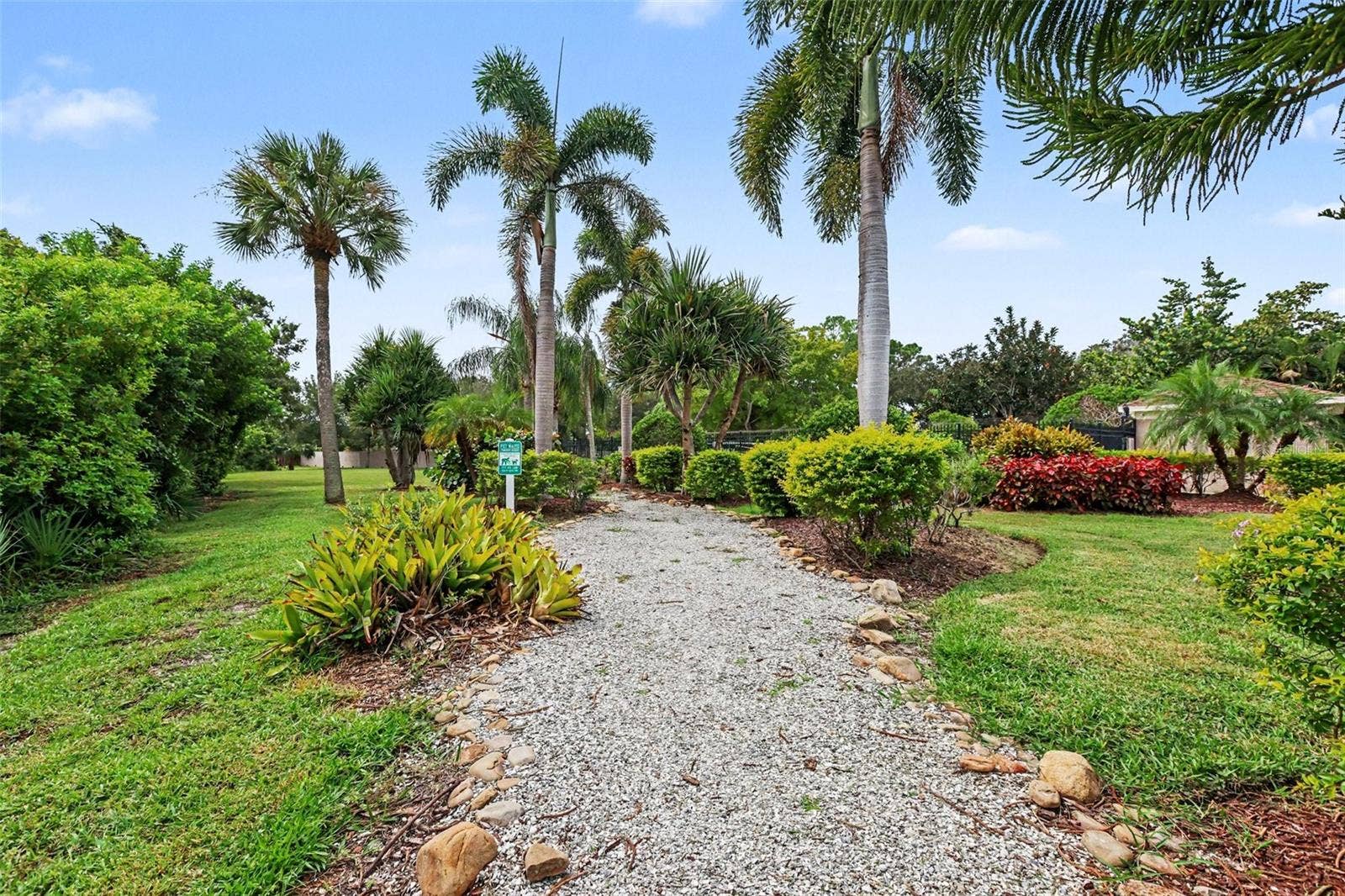 6137 BAYSIDE KEY DRIVE, Tampa, FL 33615 6137 BAYSIDE KEY DRIVE, Tampa, FL 33615