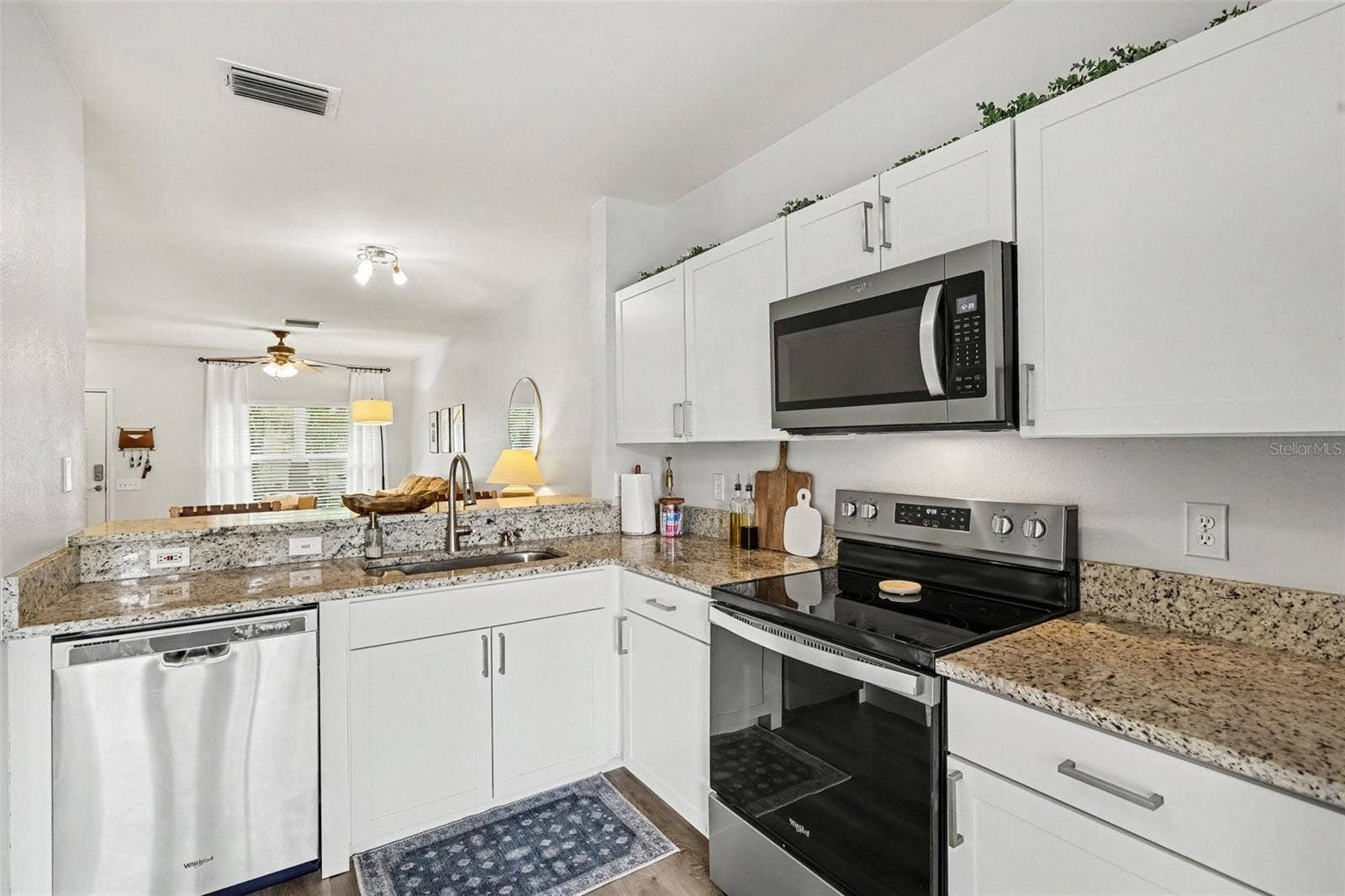 6137 BAYSIDE KEY DRIVE, Tampa, FL 33615 6137 BAYSIDE KEY DRIVE, Tampa, FL 33615