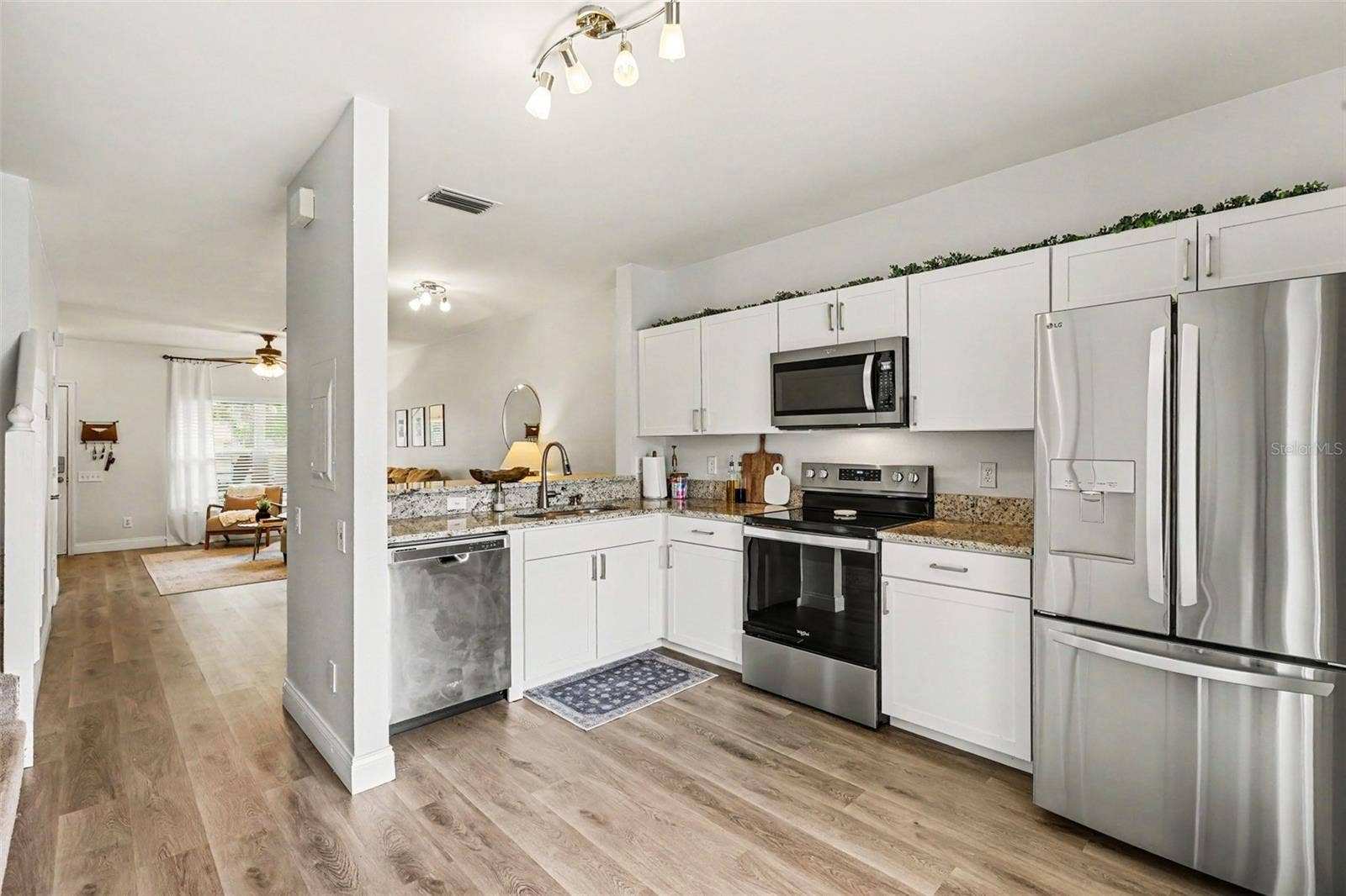 6137 BAYSIDE KEY DRIVE, Tampa, FL 33615 6137 BAYSIDE KEY DRIVE, Tampa, FL 33615
