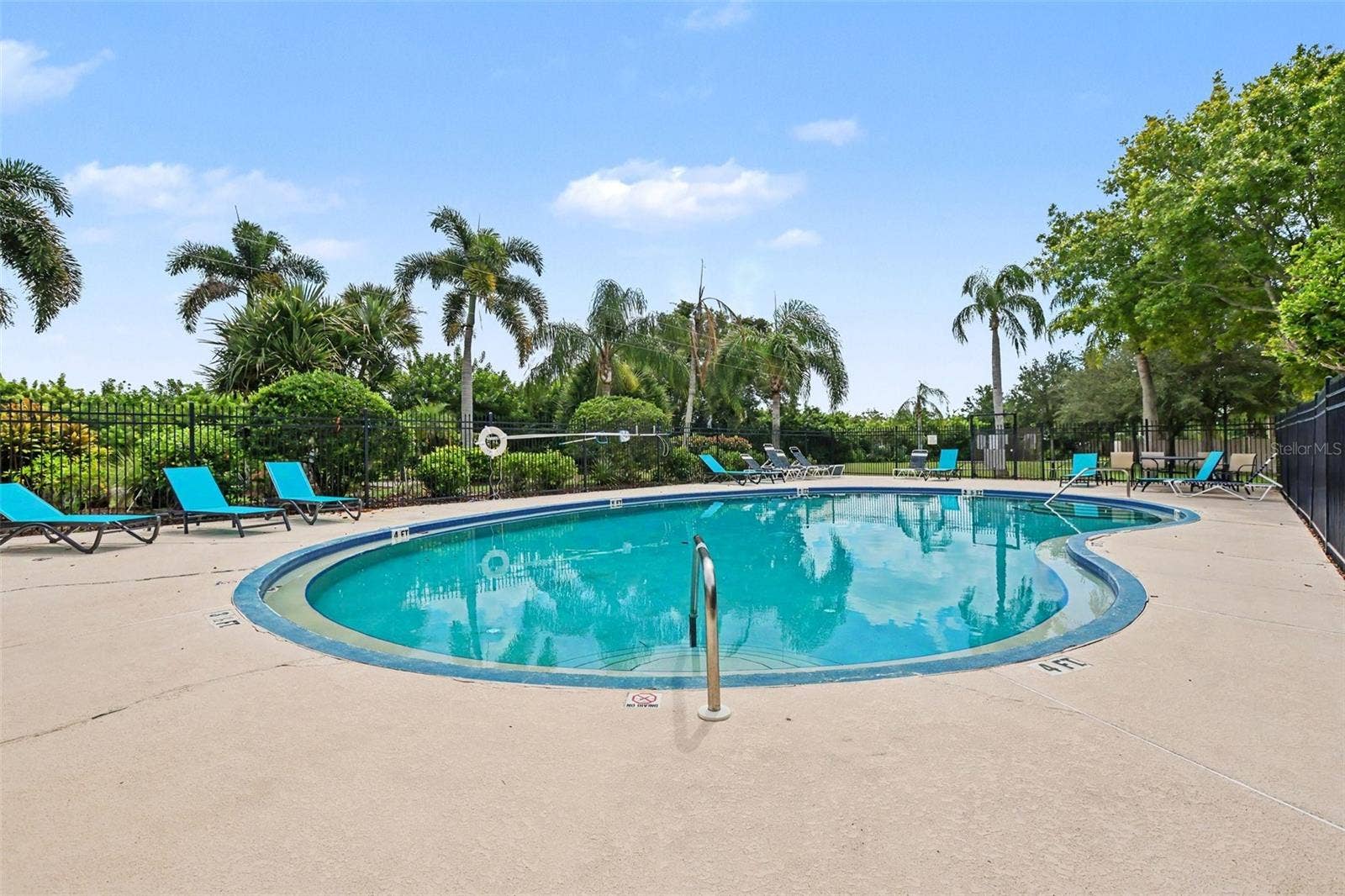 6137 BAYSIDE KEY DRIVE, Tampa, FL 33615 6137 BAYSIDE KEY DRIVE, Tampa, FL 33615