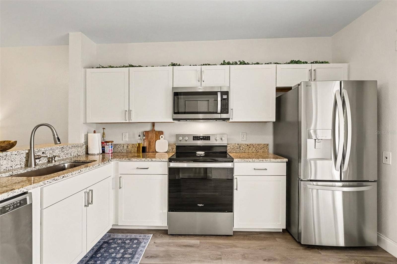 6137 BAYSIDE KEY DRIVE, Tampa, FL 33615 6137 BAYSIDE KEY DRIVE, Tampa, FL 33615
