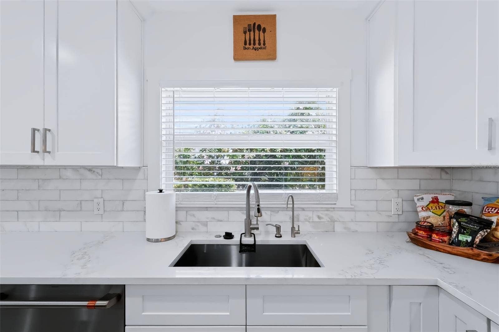 5962 LEELAND STREET S, St Petersburg, FL 33715 5962 LEELAND STREET S, St Petersburg, FL 33715