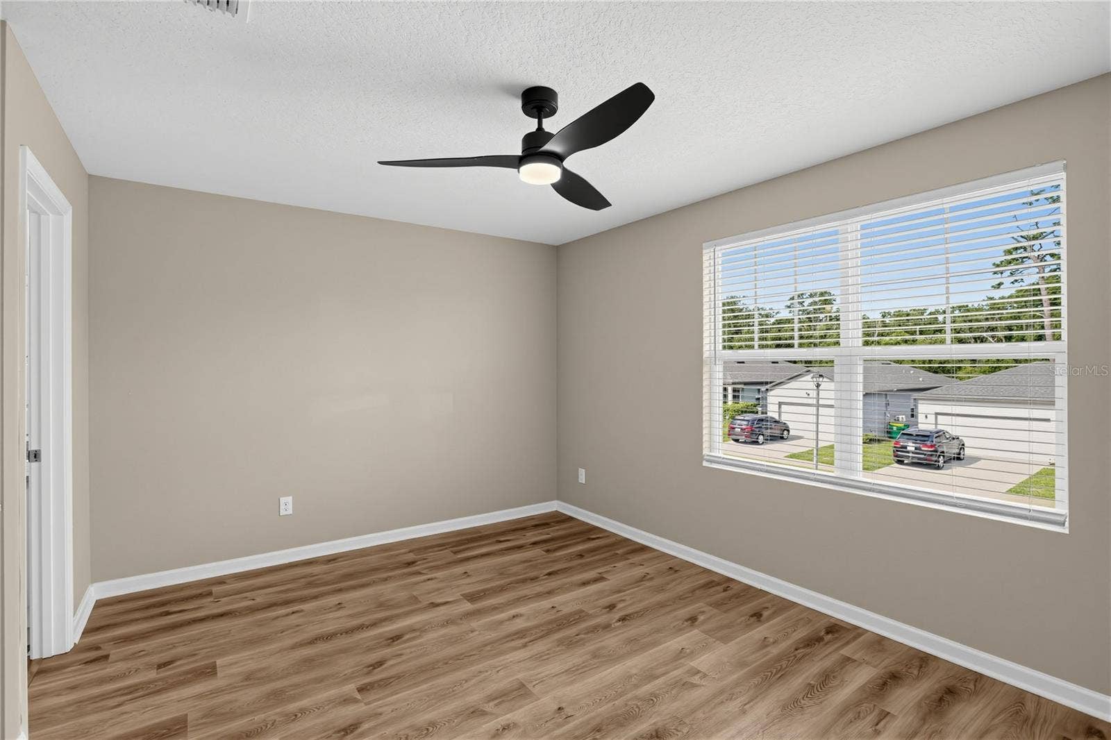 1033 CADES COVE WAY, Deland, FL 32720 1033 CADES COVE WAY, Deland, FL 32720