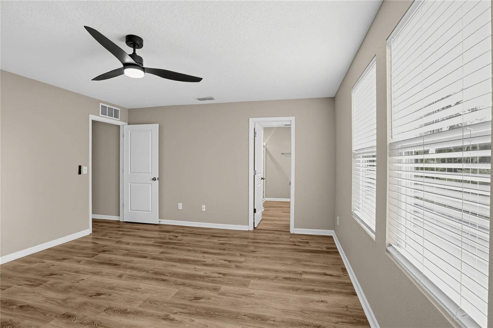 1033 CADES COVE WAY, Deland, FL 32720 1033 CADES COVE WAY, Deland, FL 32720