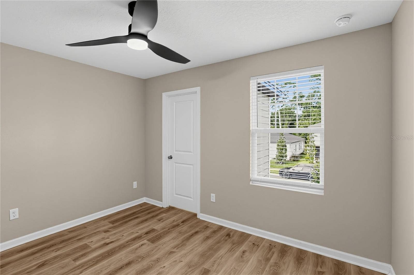 1033 CADES COVE WAY, Deland, FL 32720 1033 CADES COVE WAY, Deland, FL 32720