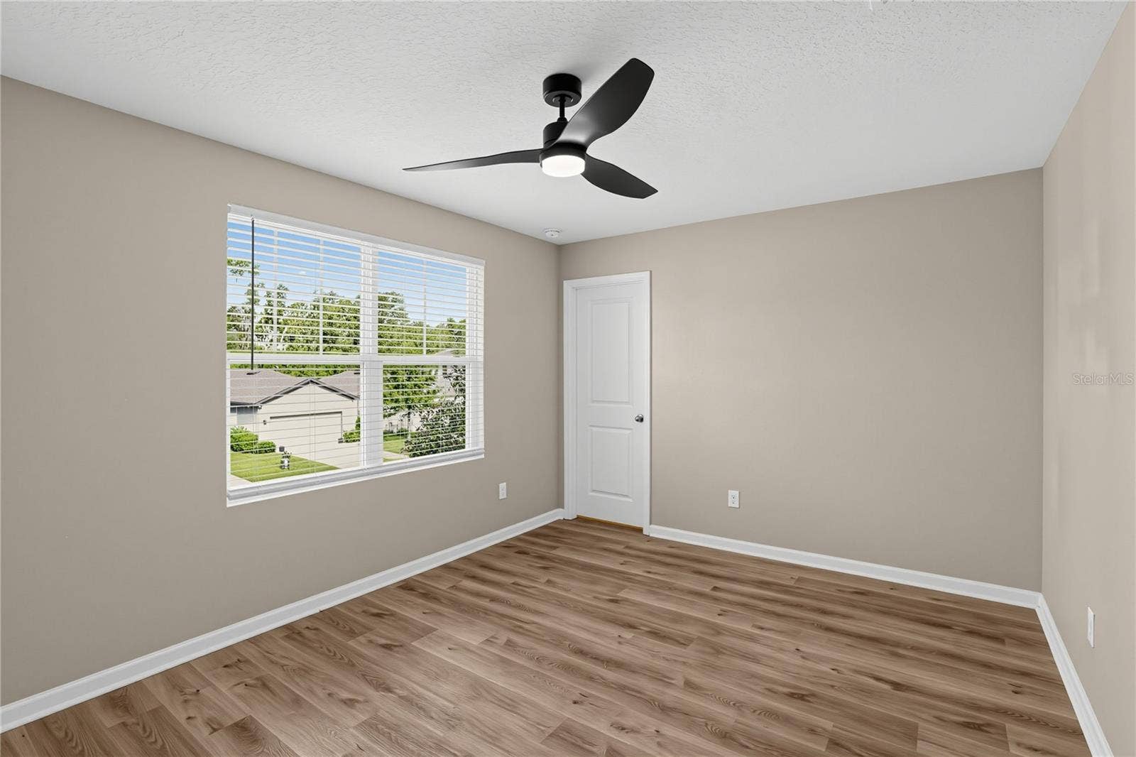 1033 CADES COVE WAY, Deland, FL 32720 1033 CADES COVE WAY, Deland, FL 32720