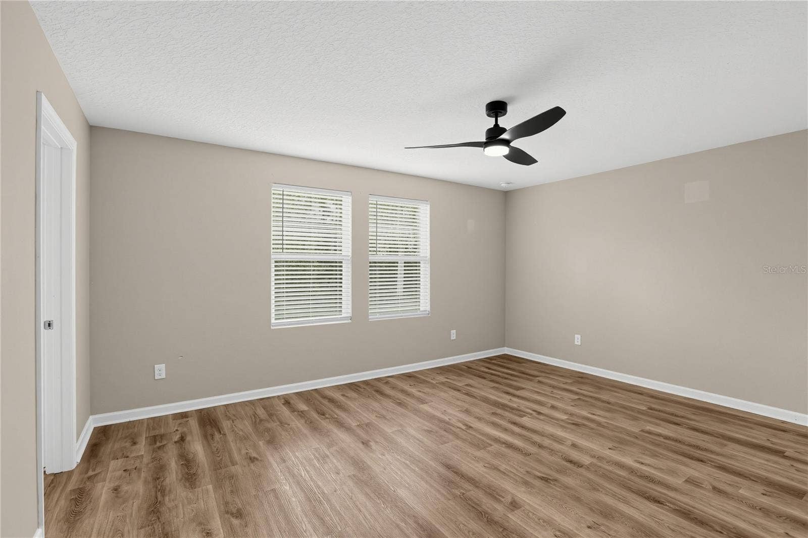 1033 CADES COVE WAY, Deland, FL 32720 1033 CADES COVE WAY, Deland, FL 32720
