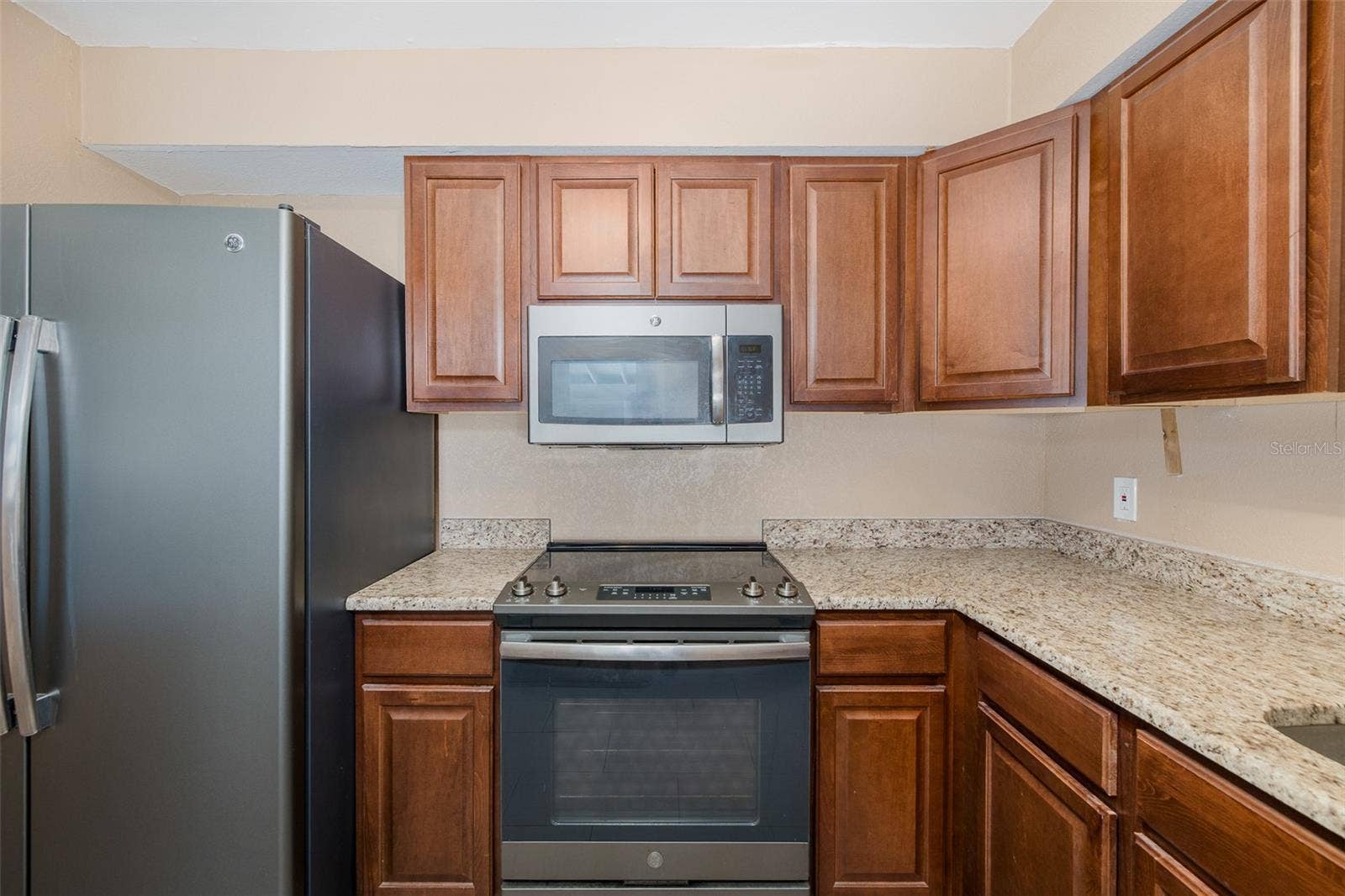 4403 GANDY CIRCLE, Tampa, FL 33616 Kitchen
