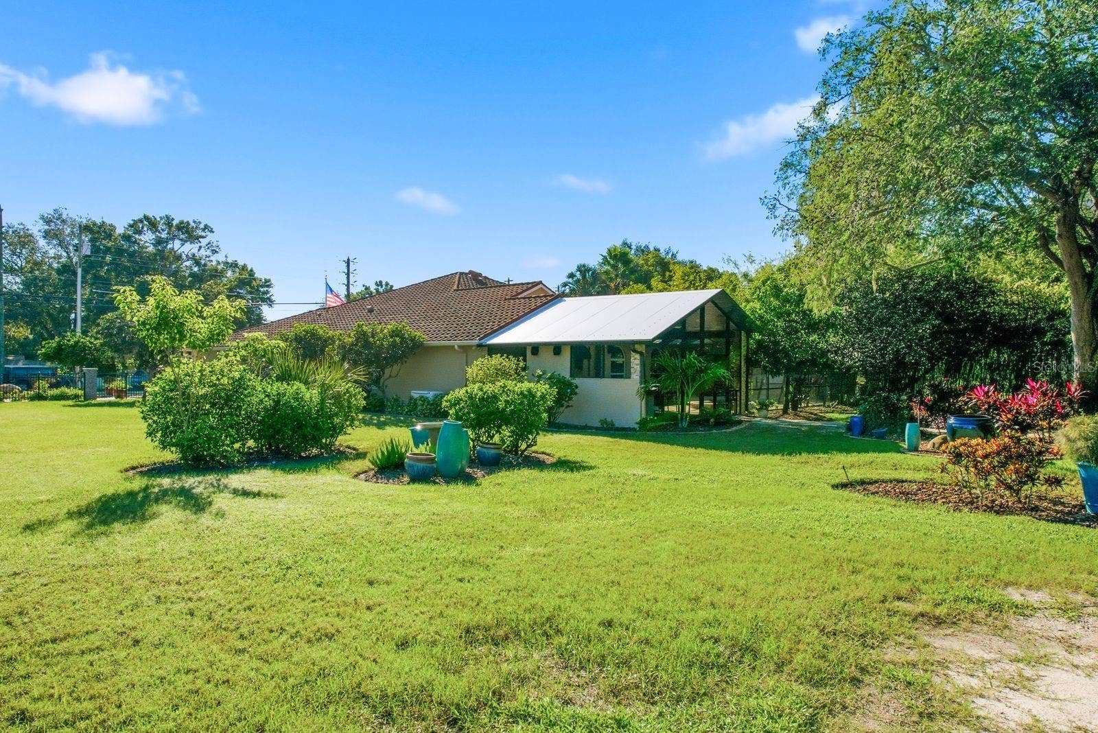 580 S FLORIDA AVENUE, Tarpon Springs, FL 34689 580 S FLORIDA AVENUE, Tarpon Springs, FL 34689