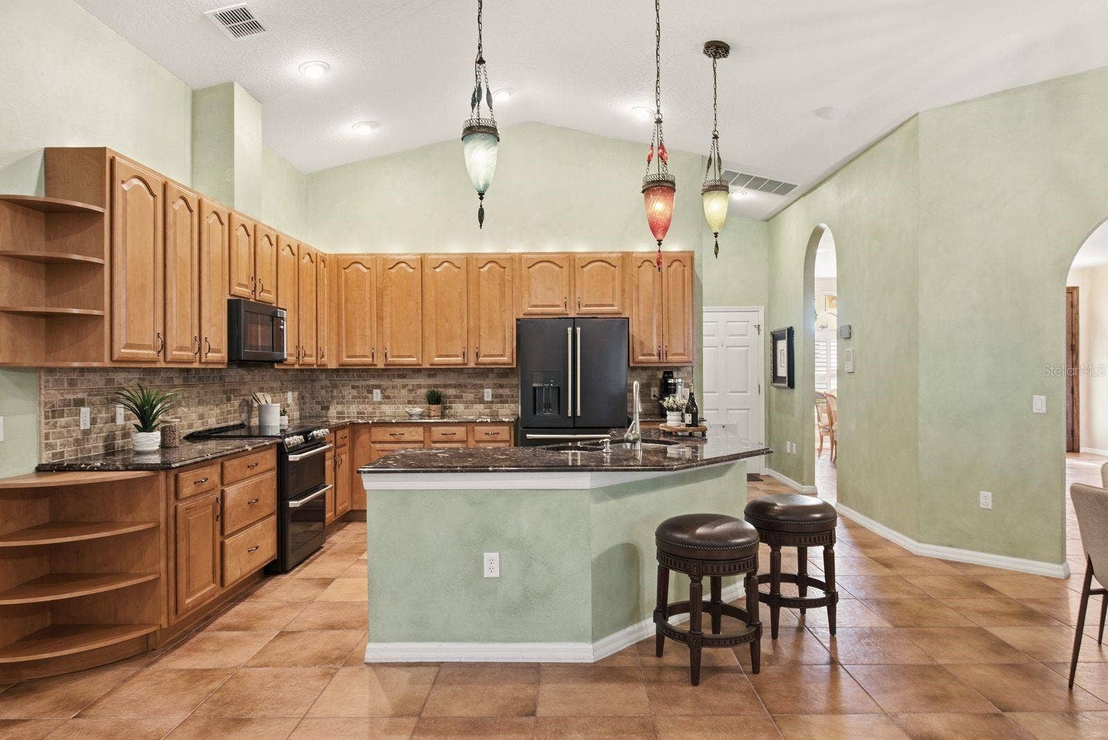 580 S FLORIDA AVENUE, Tarpon Springs, FL 34689 580 S FLORIDA AVENUE, Tarpon Springs, FL 34689