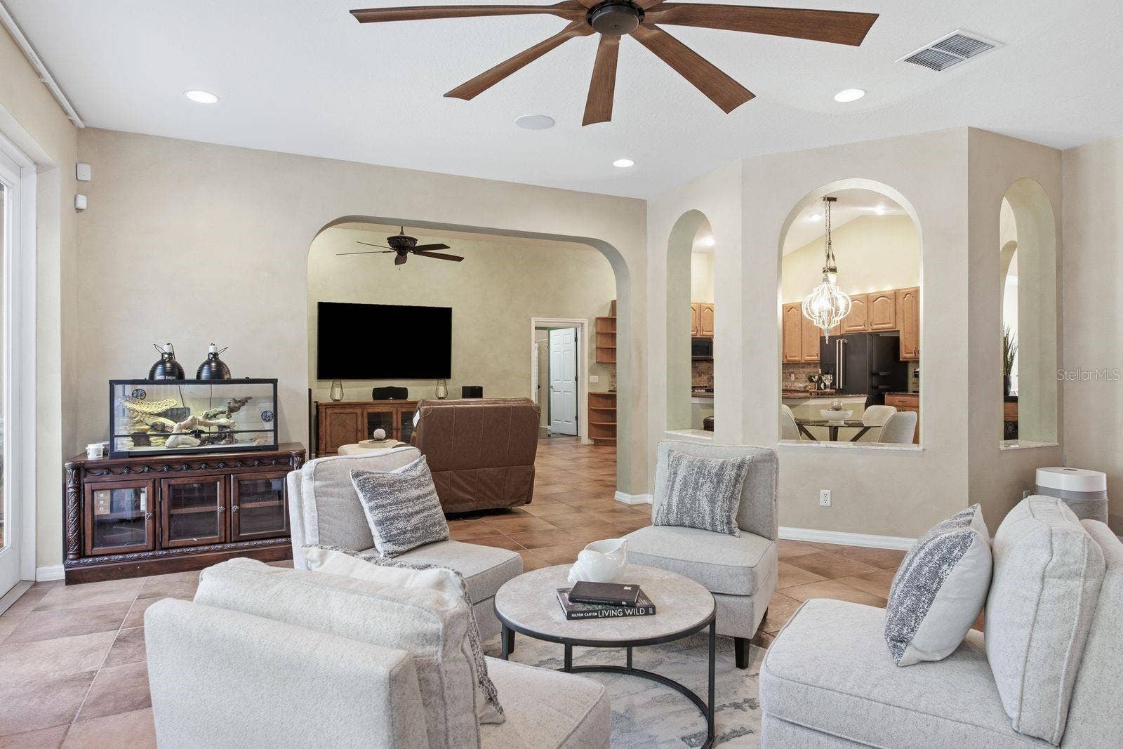 580 S FLORIDA AVENUE, Tarpon Springs, FL 34689 580 S FLORIDA AVENUE, Tarpon Springs, FL 34689