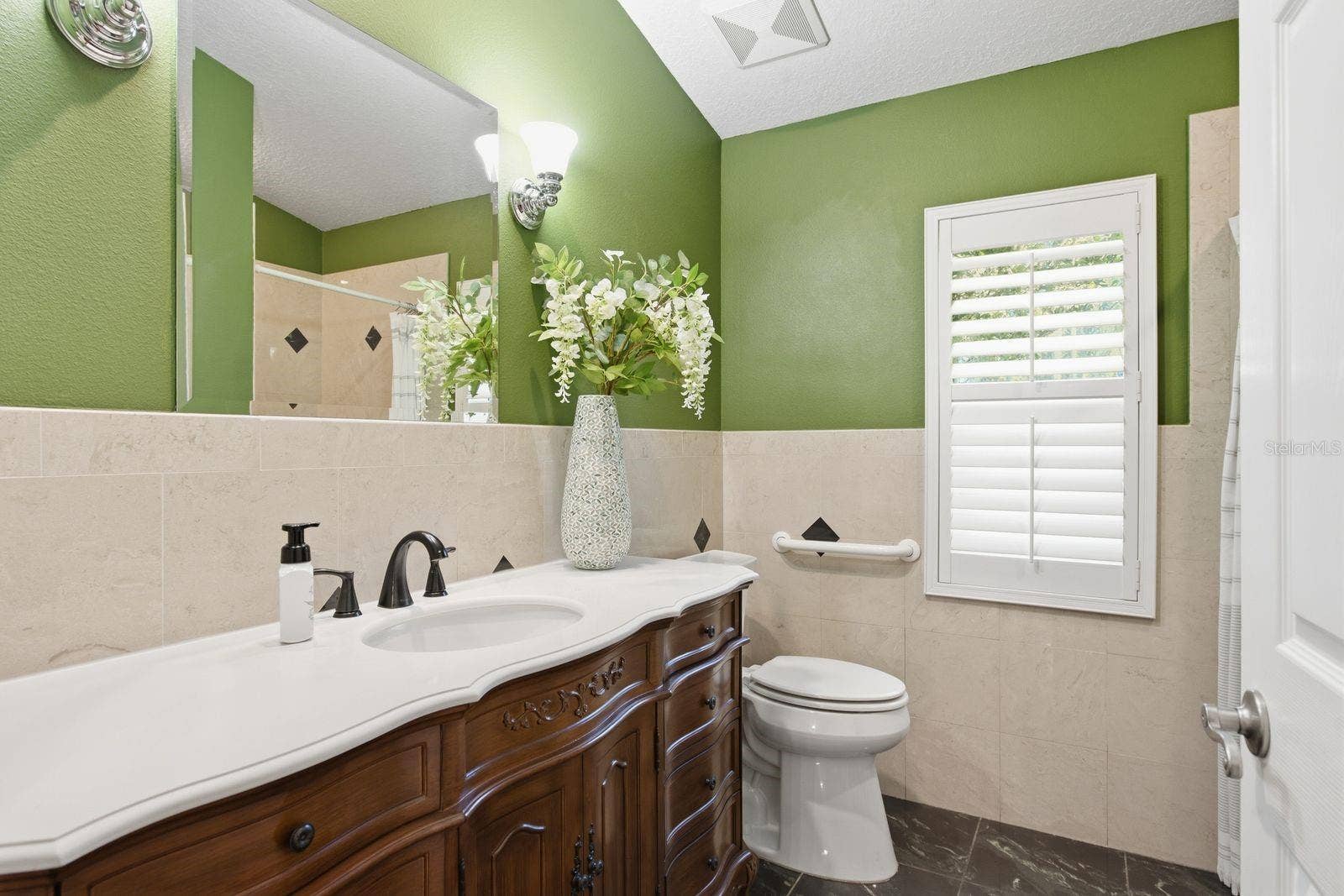 580 S FLORIDA AVENUE, Tarpon Springs, FL 34689 580 S FLORIDA AVENUE, Tarpon Springs, FL 34689
