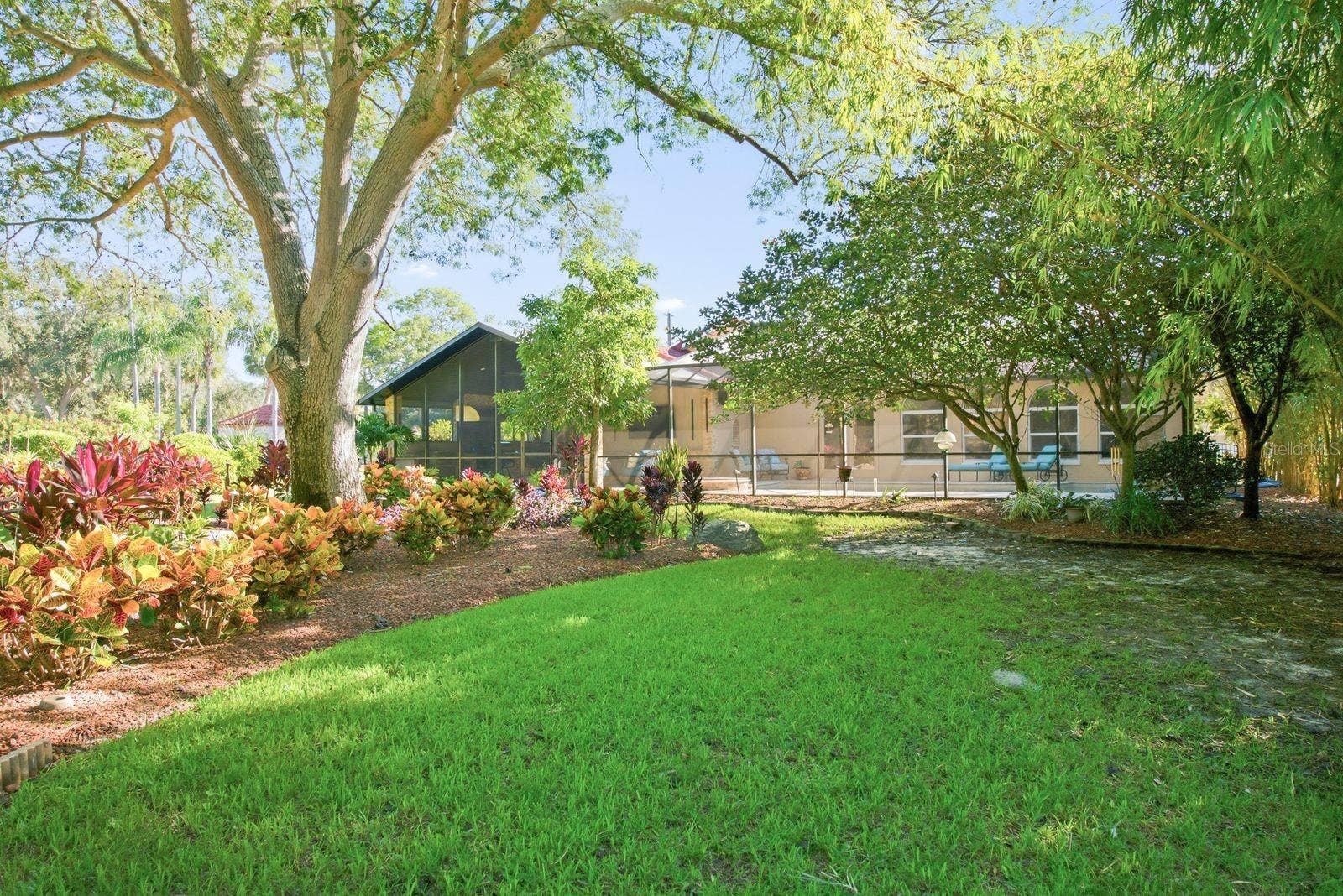 580 S FLORIDA AVENUE, Tarpon Springs, FL 34689 580 S FLORIDA AVENUE, Tarpon Springs, FL 34689