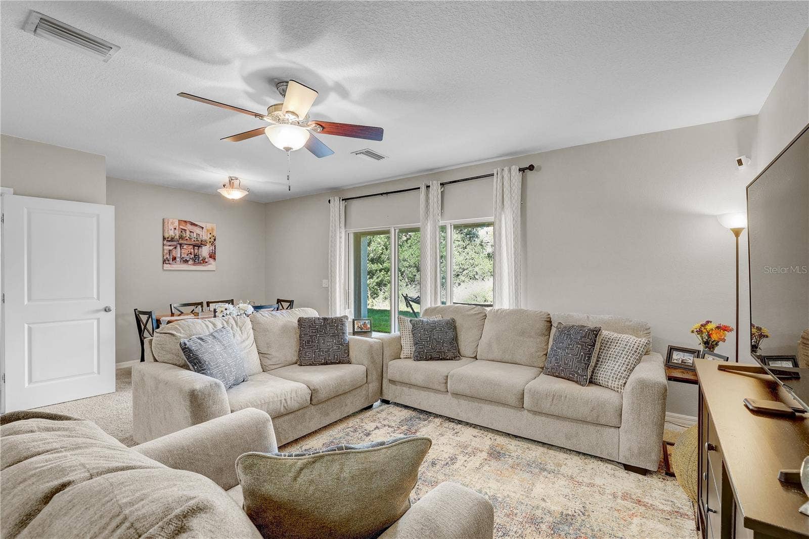 9904 HOUND CHASE DRIVE, Gibsonton, FL 33534 9904 HOUND CHASE DRIVE, Gibsonton, FL 33534