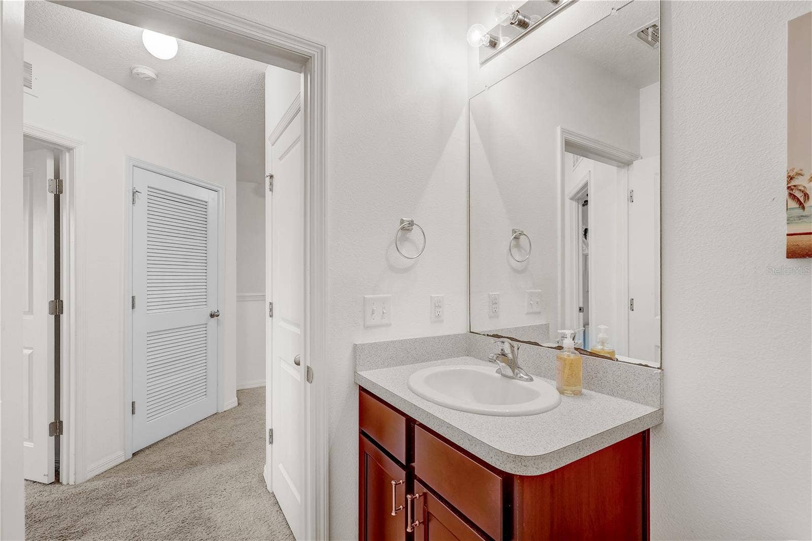 9904 HOUND CHASE DRIVE, Gibsonton, FL 33534 9904 HOUND CHASE DRIVE, Gibsonton, FL 33534
