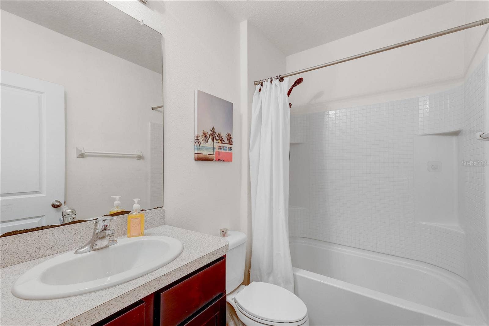9904 HOUND CHASE DRIVE, Gibsonton, FL 33534 9904 HOUND CHASE DRIVE, Gibsonton, FL 33534