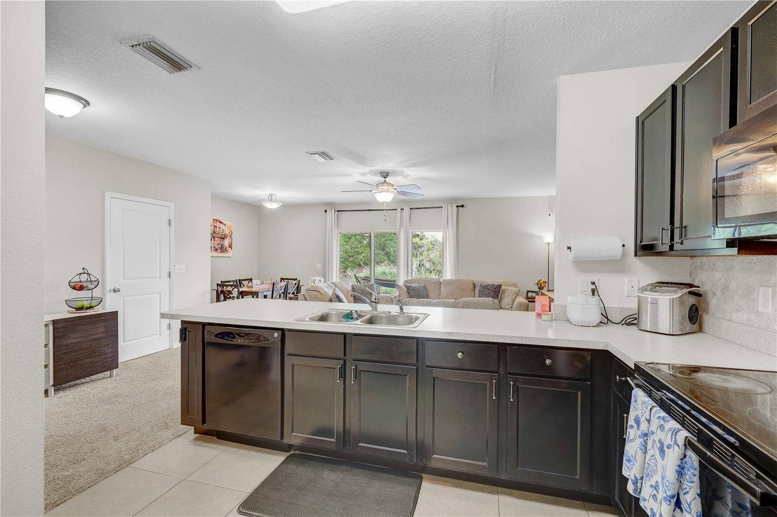 9904 HOUND CHASE DRIVE, Gibsonton, FL 33534 9904 HOUND CHASE DRIVE, Gibsonton, FL 33534