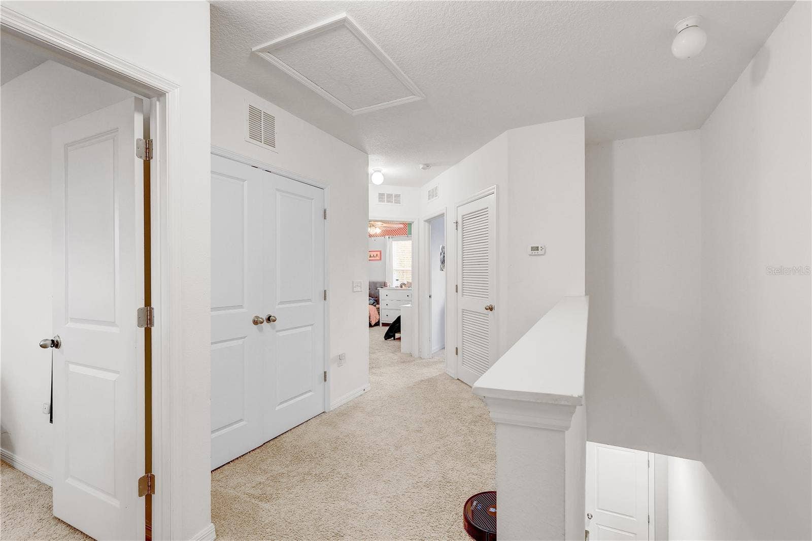 9904 HOUND CHASE DRIVE, Gibsonton, FL 33534 9904 HOUND CHASE DRIVE, Gibsonton, FL 33534