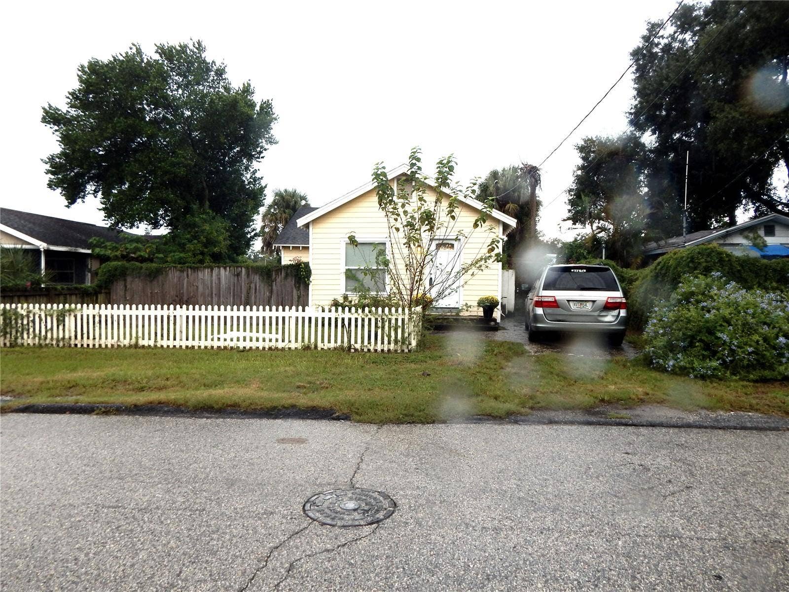 8608 N 9TH STREET, Tampa, FL 33604 8608 N 9TH STREET, Tampa, FL 33604
