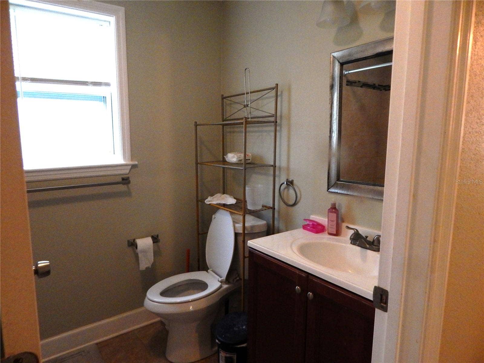 8608 N 9TH STREET, Tampa, FL 33604 8608 N 9TH STREET, Tampa, FL 33604