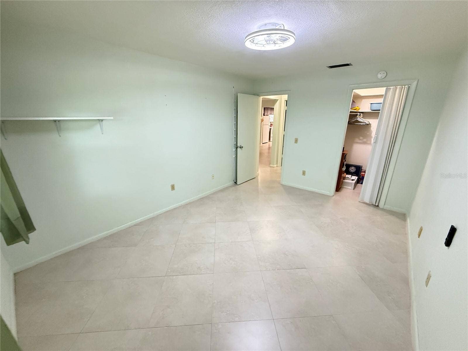 1411 NORMANDY PARK DRIVE, #4, Clearwater, FL 33756 1411 NORMANDY PARK DRIVE, #4, Clearwater, FL 33756