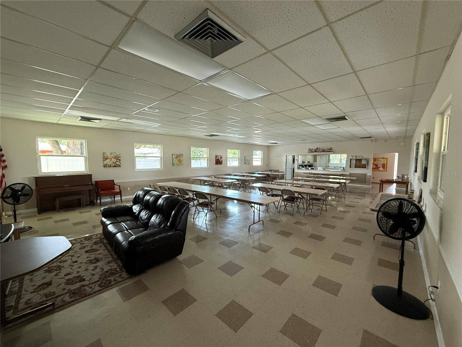 1411 NORMANDY PARK DRIVE, #4, Clearwater, FL 33756 1411 NORMANDY PARK DRIVE, #4, Clearwater, FL 33756
