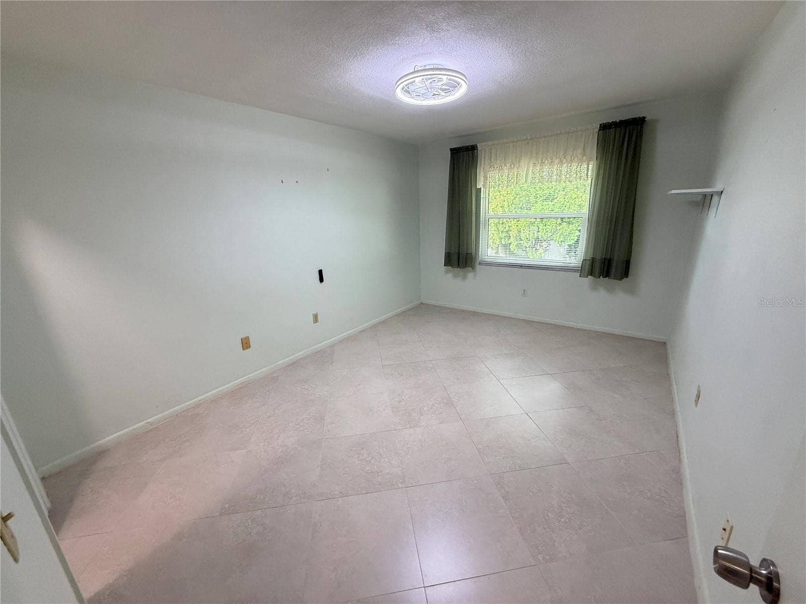 1411 NORMANDY PARK DRIVE, #4, Clearwater, FL 33756 1411 NORMANDY PARK DRIVE, #4, Clearwater, FL 33756