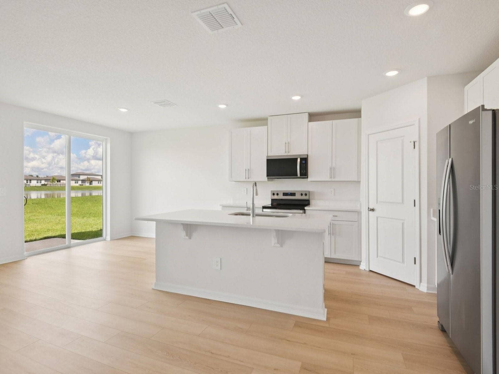 3906 NATURE SOUND LANE, Bartow, FL 33830 Photos are not of the actual home, but are photos of the builder home with same floorplan