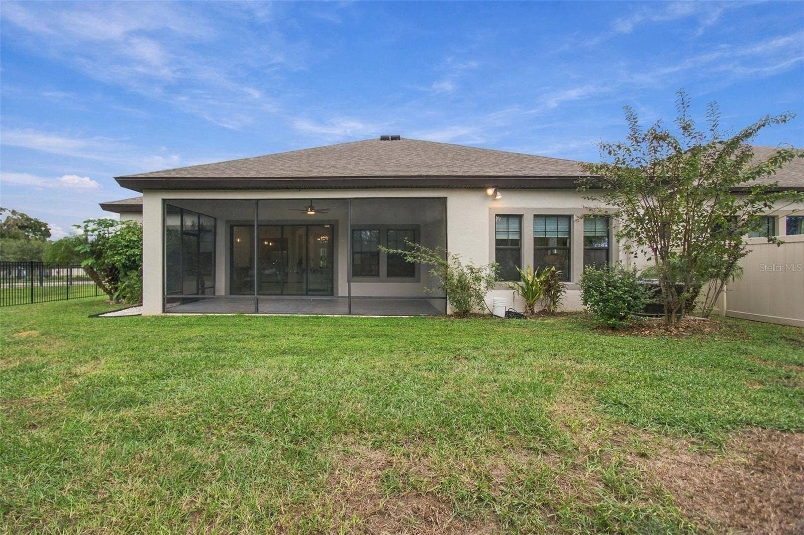 901 GRAND CRESTA AVENUE, Brandon, FL 33511