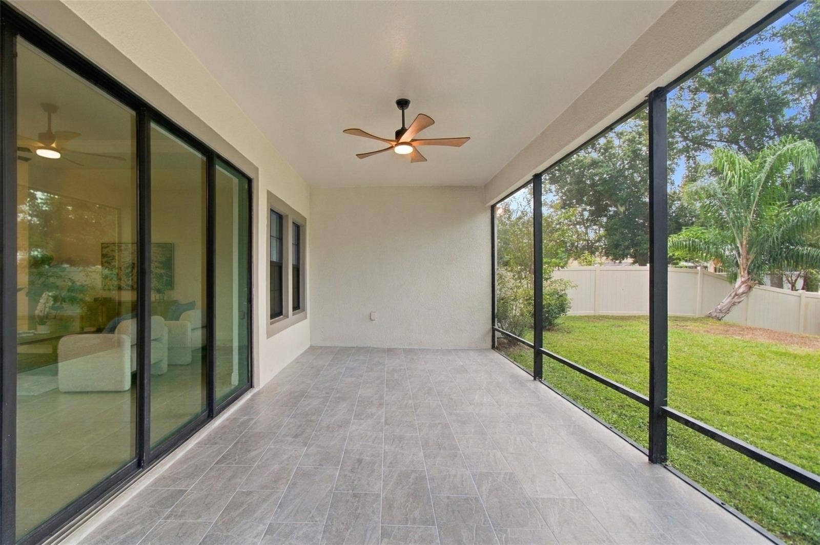 901 GRAND CRESTA AVENUE, Brandon, FL 33511