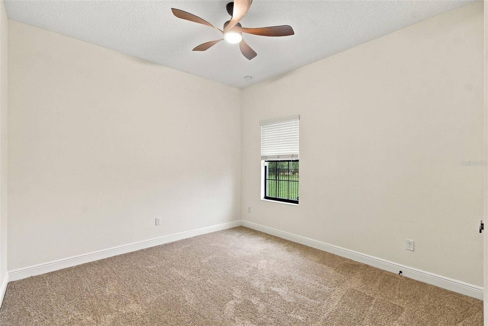 901 GRAND CRESTA AVENUE, Brandon, FL 33511