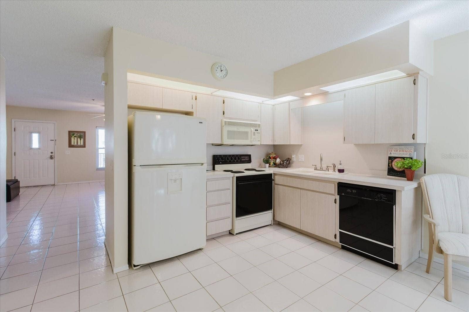 2209 UTOPIAN DRIVE E, #207, Clearwater, FL 33763