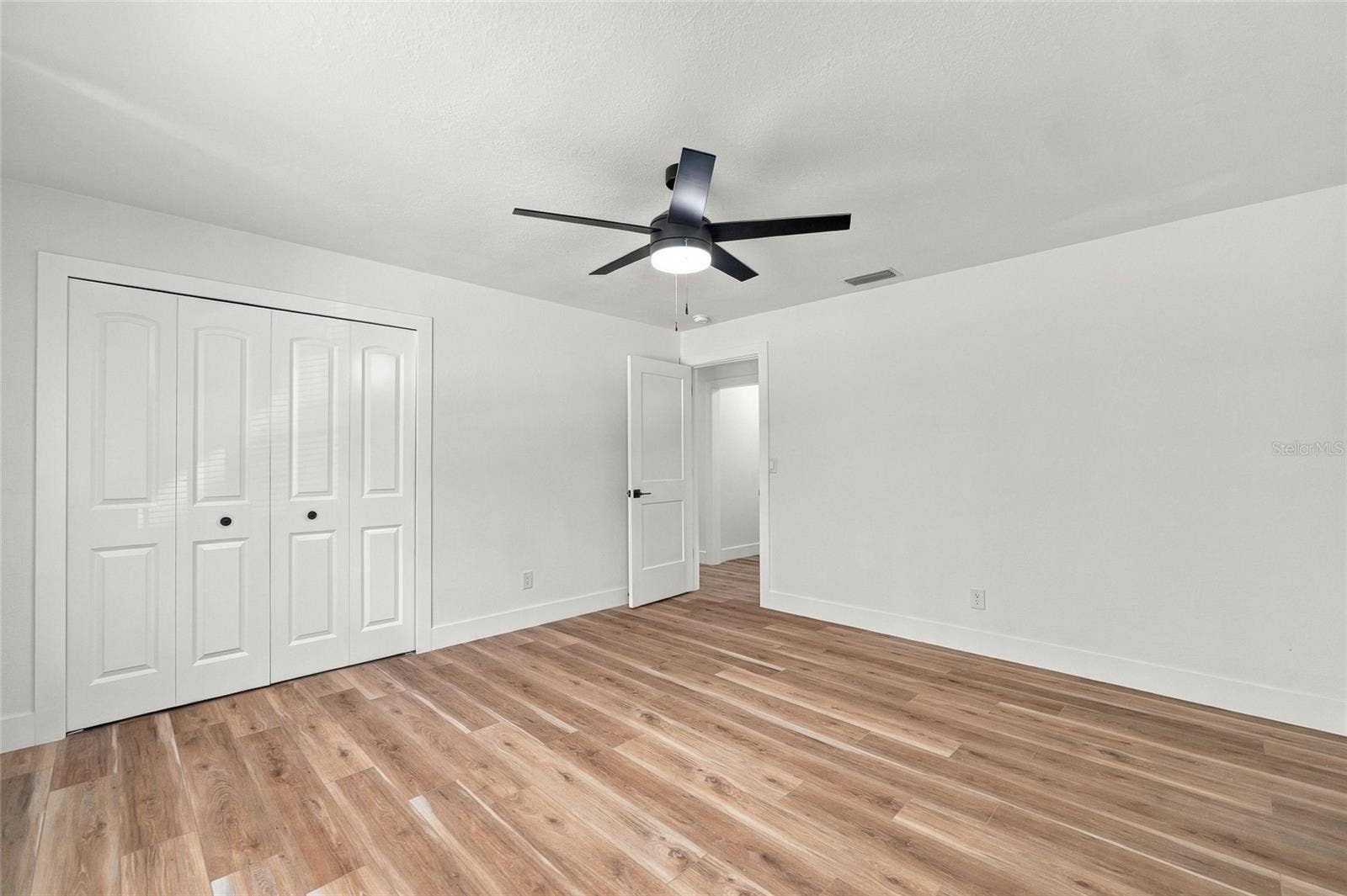 5413 BERNADETTE DRIVE, Zephyrhills, FL 33541 5413 BERNADETTE DRIVE, Zephyrhills, FL 33541