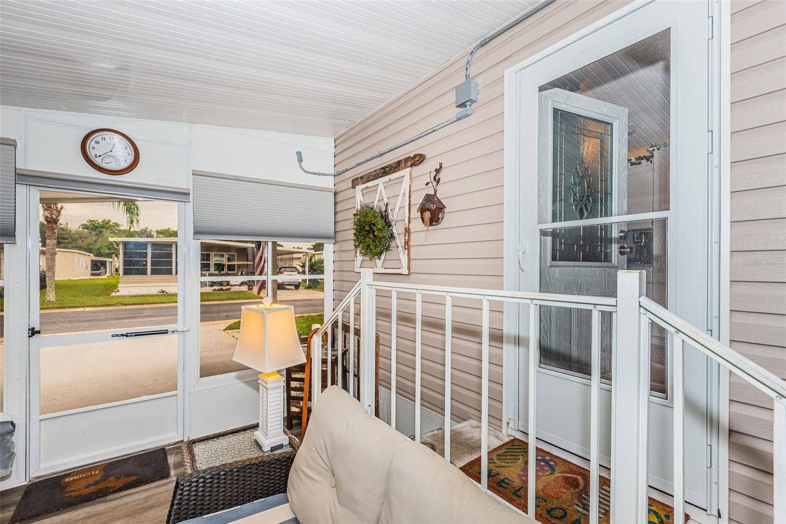 39820 US HIGHWAY 19 N, #237, Tarpon Springs, FL 34689 Side entrance from Bonus Room