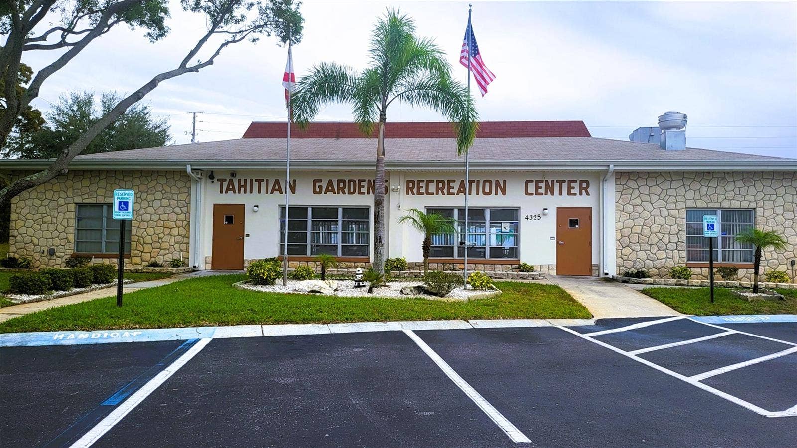 4337 TAHITIAN GARDENS CIRCLE, #E, Holiday, FL 34691 Rec Center