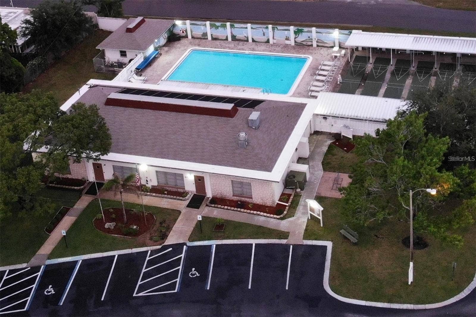 4337 TAHITIAN GARDENS CIRCLE, #E, Holiday, FL 34691 Rec Center and Pool