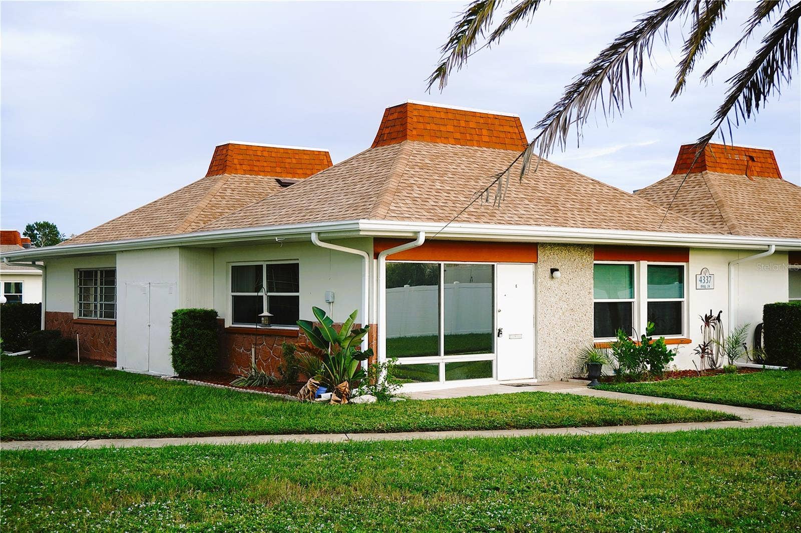 4337 TAHITIAN GARDENS CIRCLE, #E, Holiday, FL 34691 4337 Tahitian Gardens Circle #E
