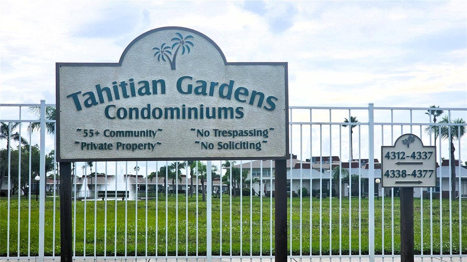 4337 TAHITIAN GARDENS CIRCLE, #E, Holiday, FL 34691 Welcome to Tahitian Gardens!
