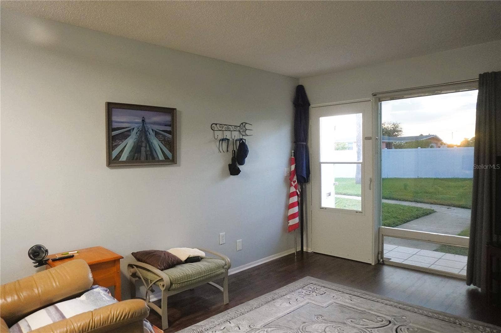 4337 TAHITIAN GARDENS CIRCLE, #E, Holiday, FL 34691 Living Room