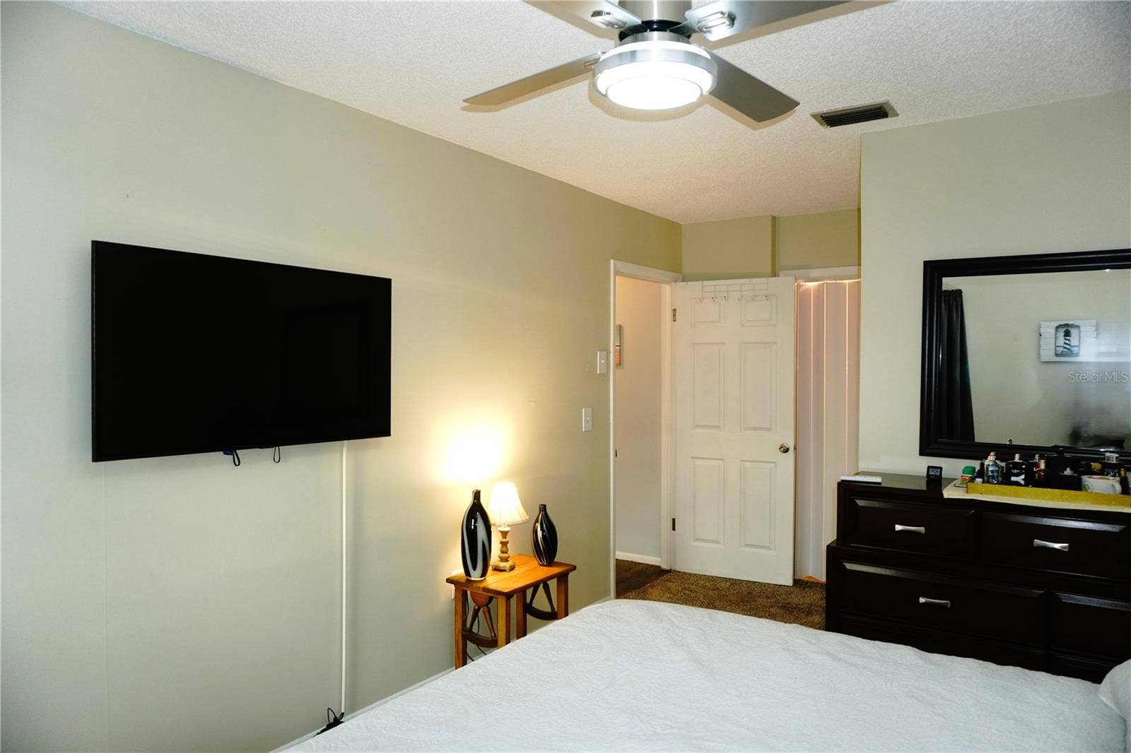 4337 TAHITIAN GARDENS CIRCLE, #E, Holiday, FL 34691 Primary Bedroom