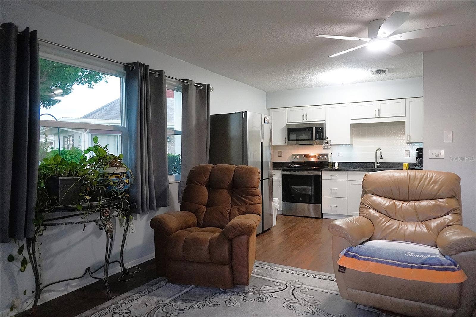 4337 TAHITIAN GARDENS CIRCLE, #E, Holiday, FL 34691 Open Floor Plan