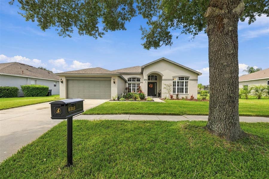 Property photo for 6315 BRIDGEVISTA DRIVE, Lithia, FL