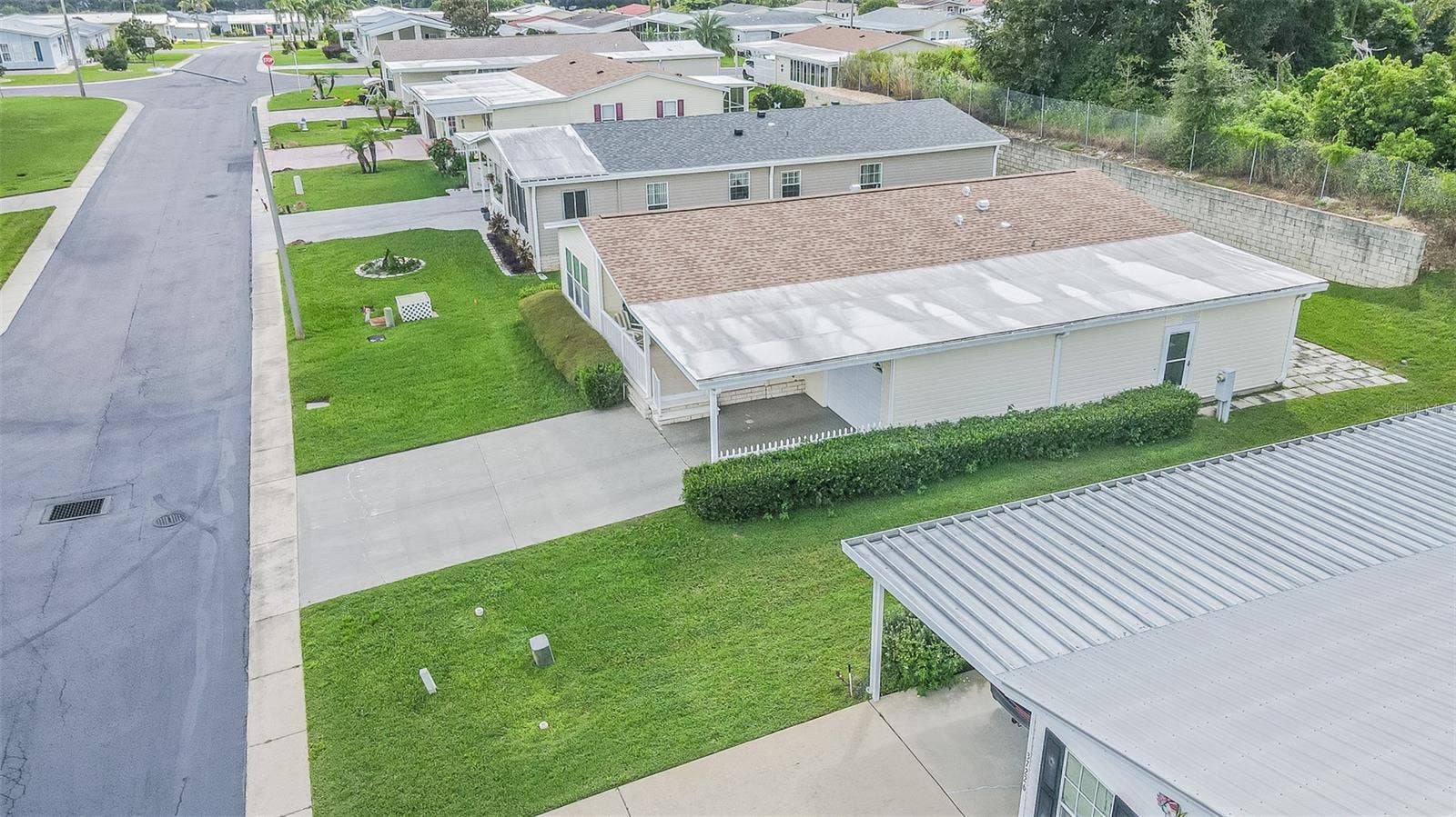 37232 NEUKOM AVENUE, Zephyrhills, FL 33541 37232 NEUKOM AVENUE, Zephyrhills, FL 33541