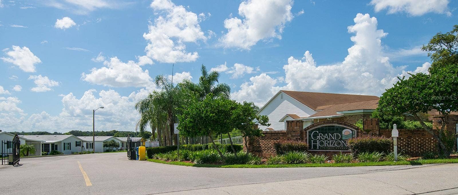 37232 NEUKOM AVENUE, Zephyrhills, FL 33541 37232 NEUKOM AVENUE, Zephyrhills, FL 33541